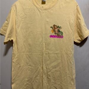 UNDEFEATED Brand - Men's Small Light Yellow Tee